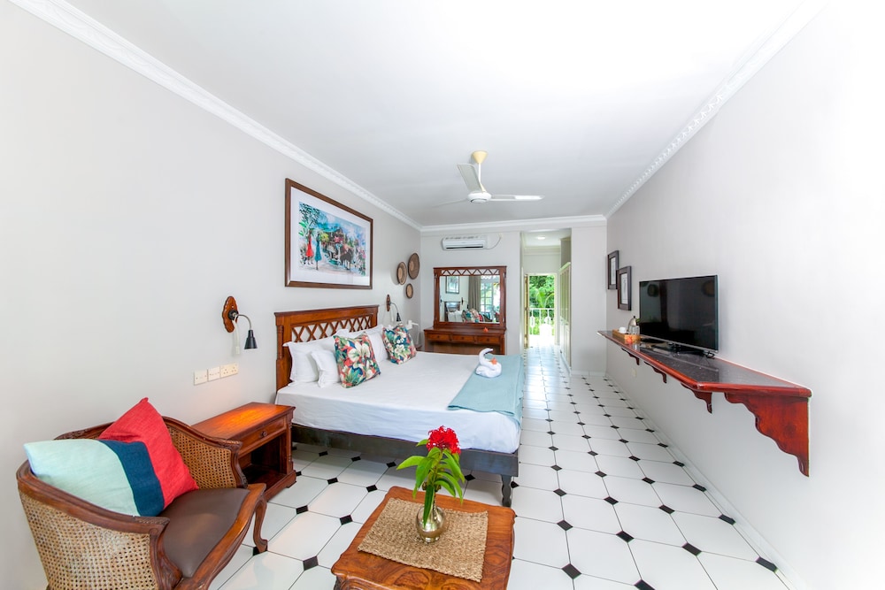 Palm Beach Hotel 20/40