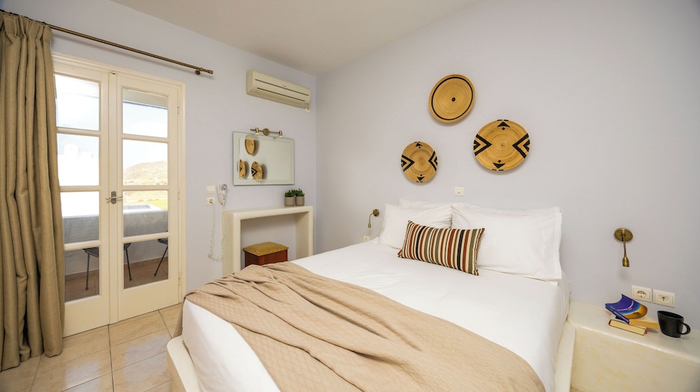 DELUXE, APARTMENT