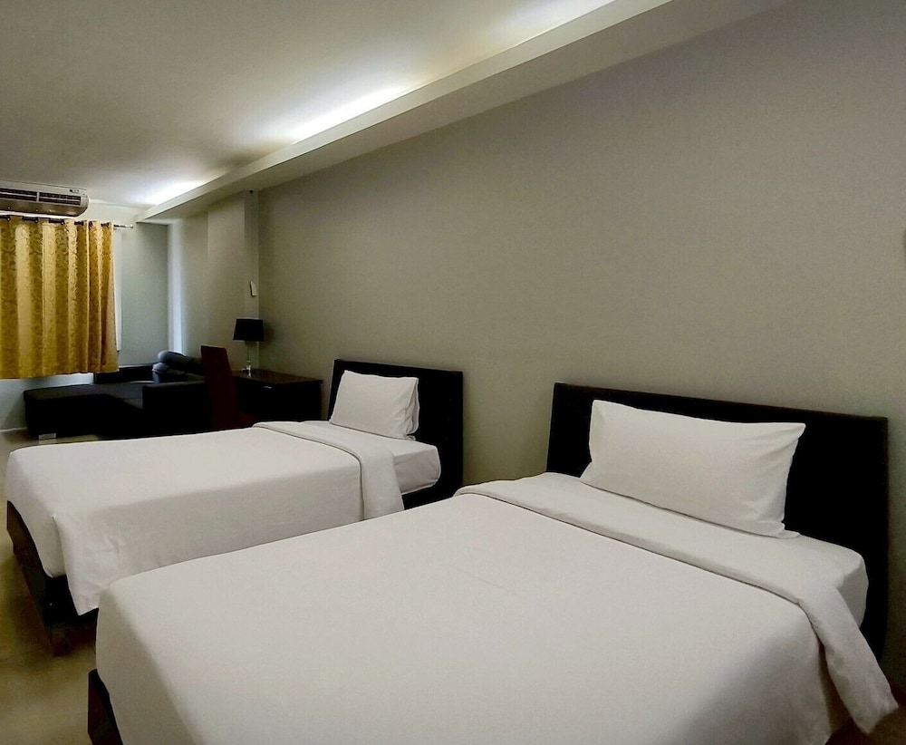SUPERIOR, TWIN BEDS