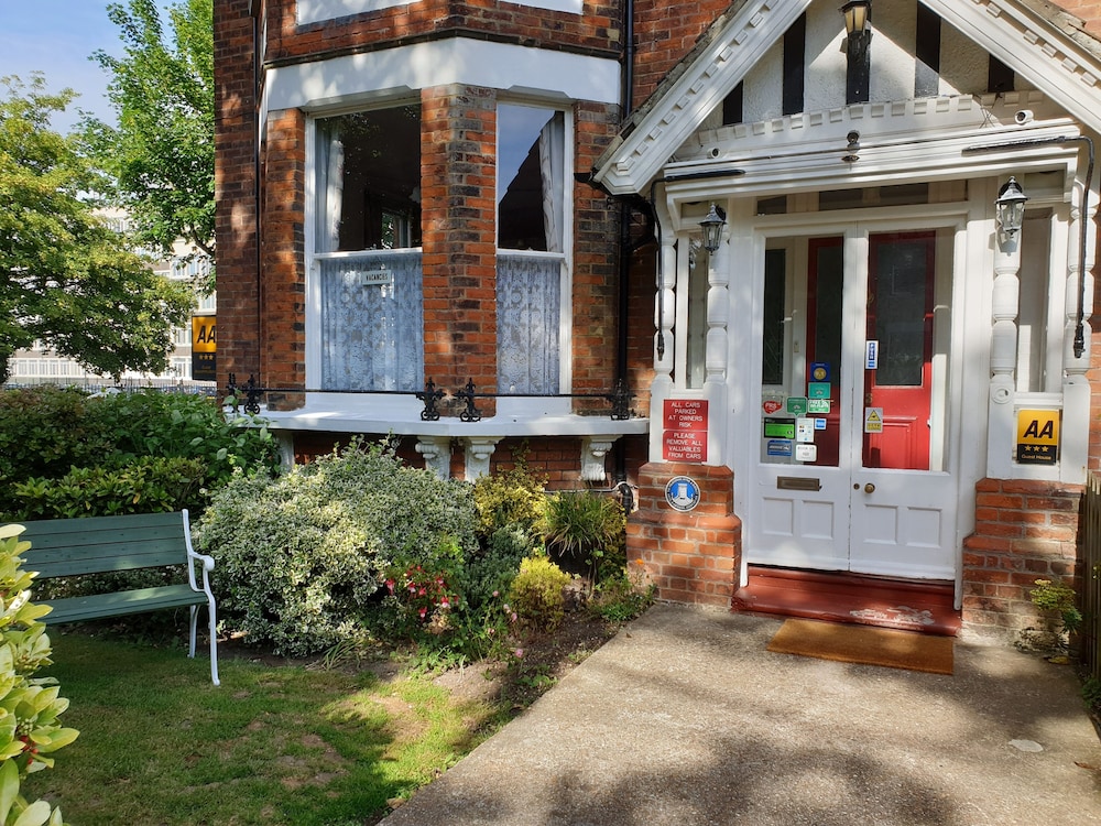 The Wycliffe Guest House 3/70