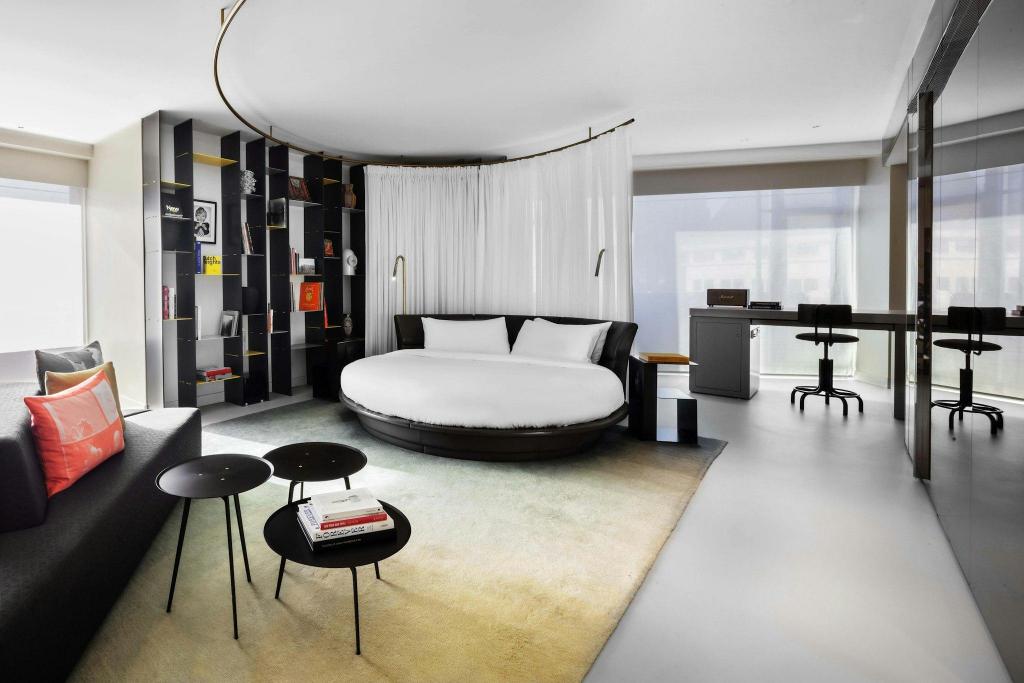 1 Bedroom, Exchange, Penthouse, Studio, Suite, King Bed, City View