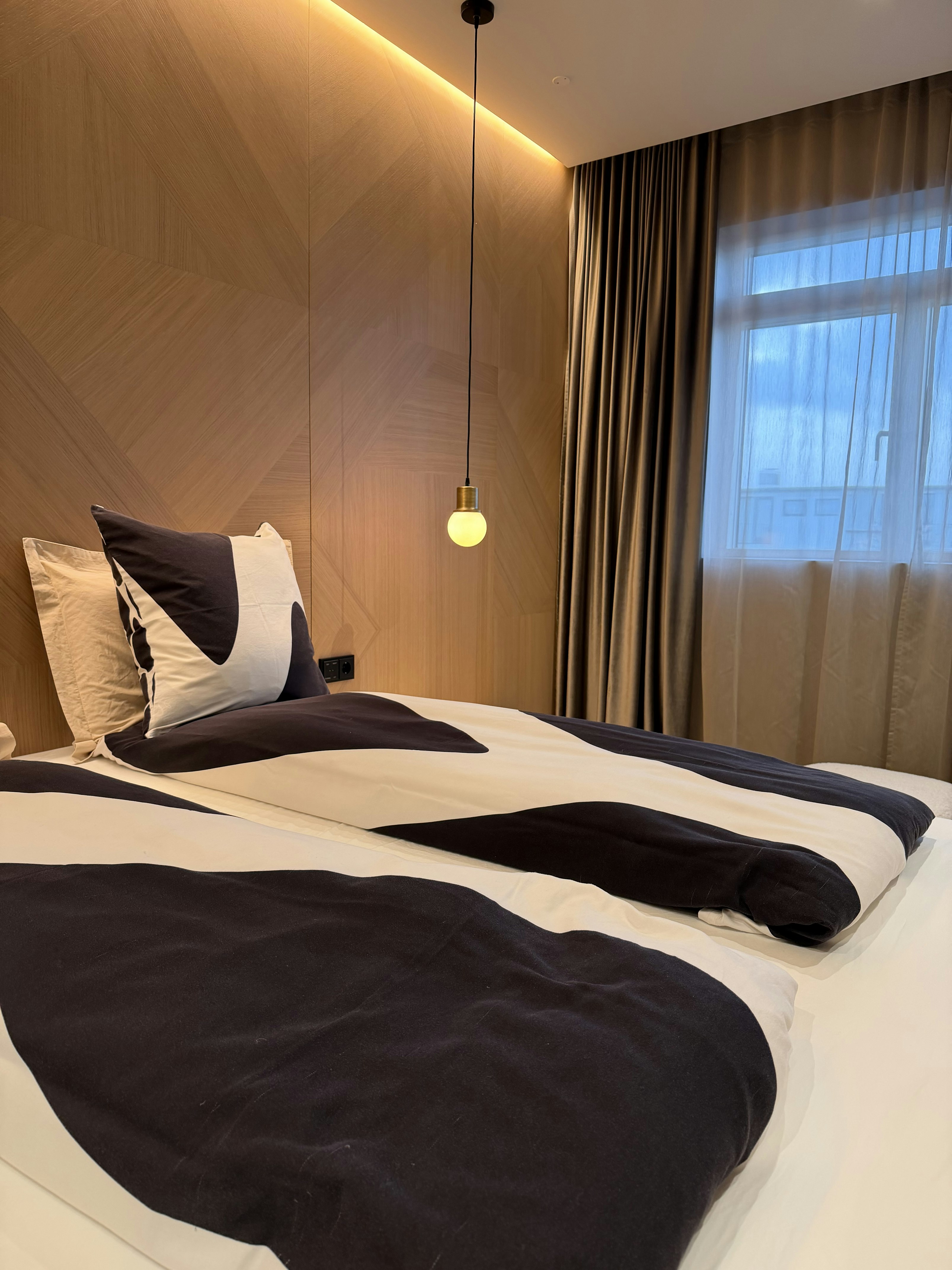 Hotel Lotus 15/50