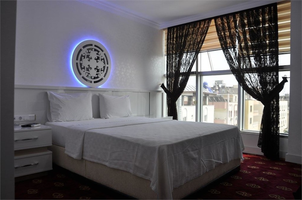 Kar Hotel 24/50