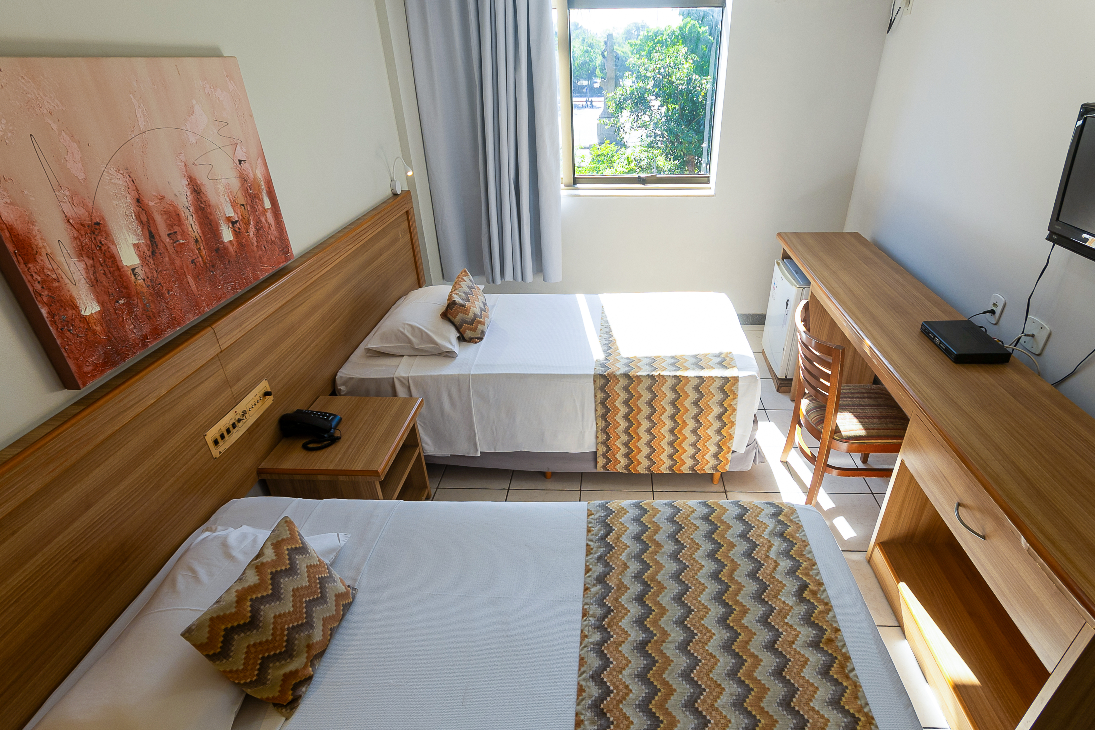 SUPERIOR TWIN BED