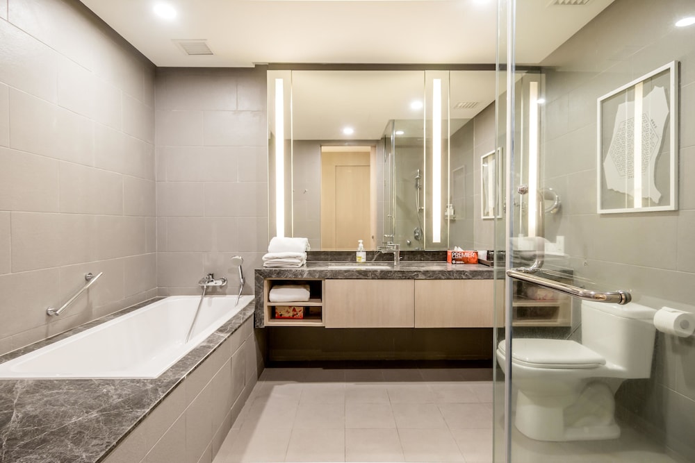 188 Serviced Suites & Shortstay Apartments 33/36