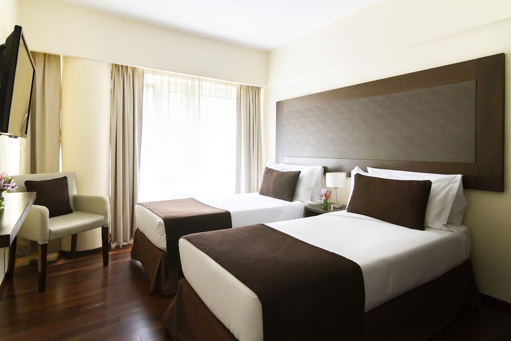 FAMILY SUITE