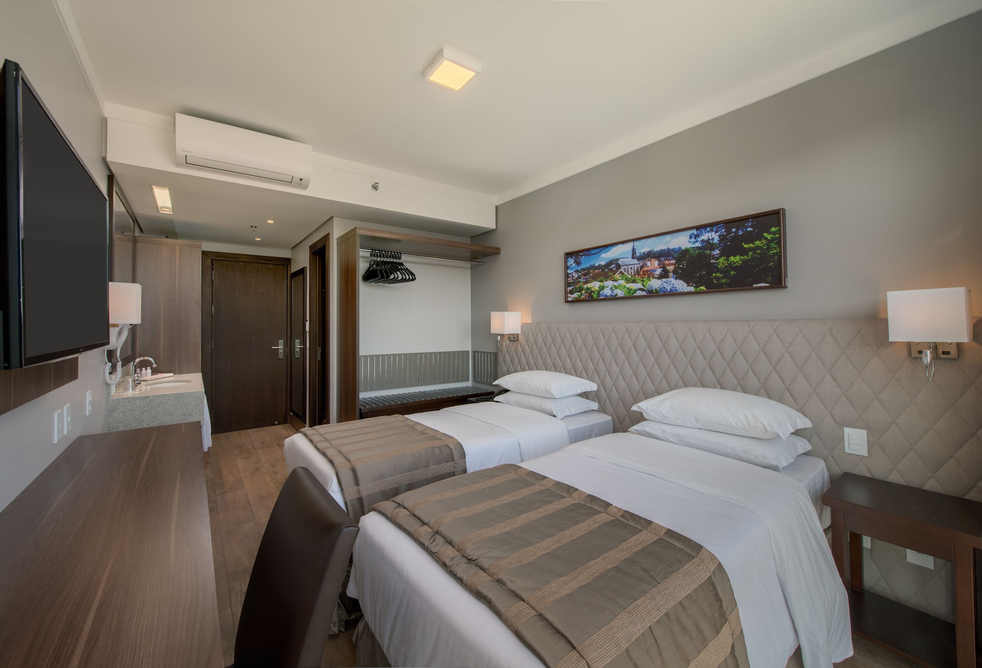 SUPERIOR, TWIN BEDS