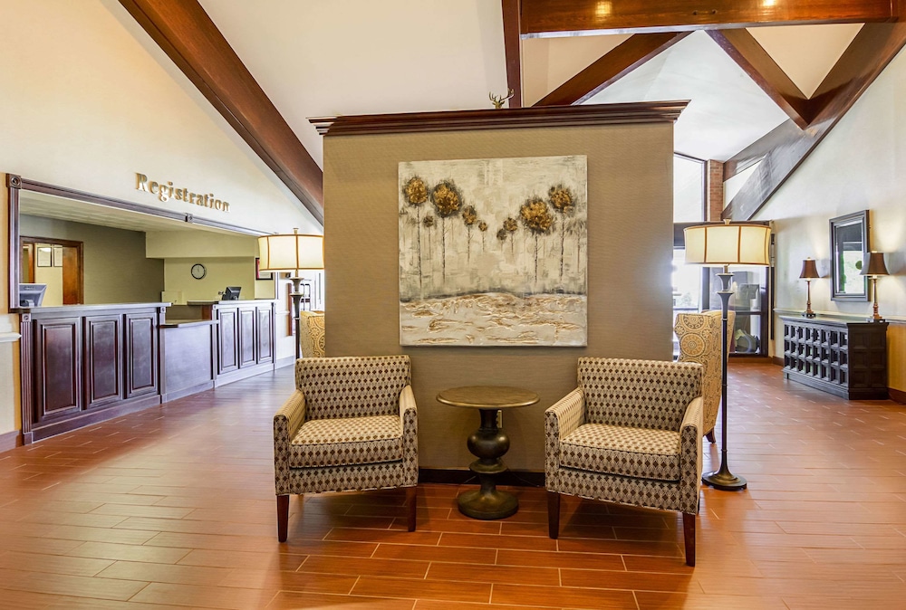 Clarion Inn Harpers Ferry-Charles Town 32/51