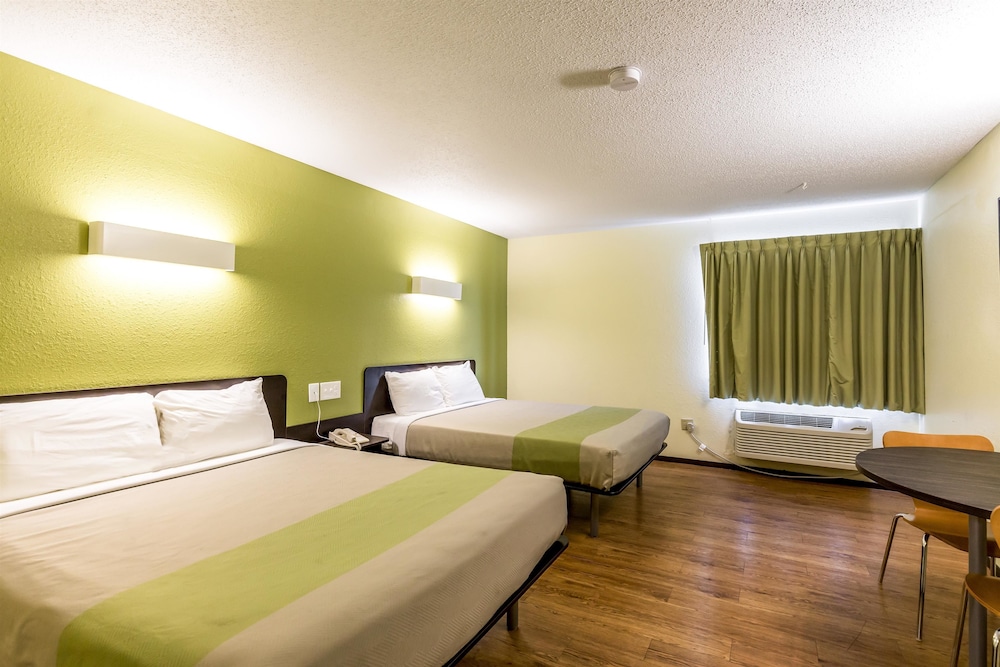 Motel6 Troy, IL 13/46