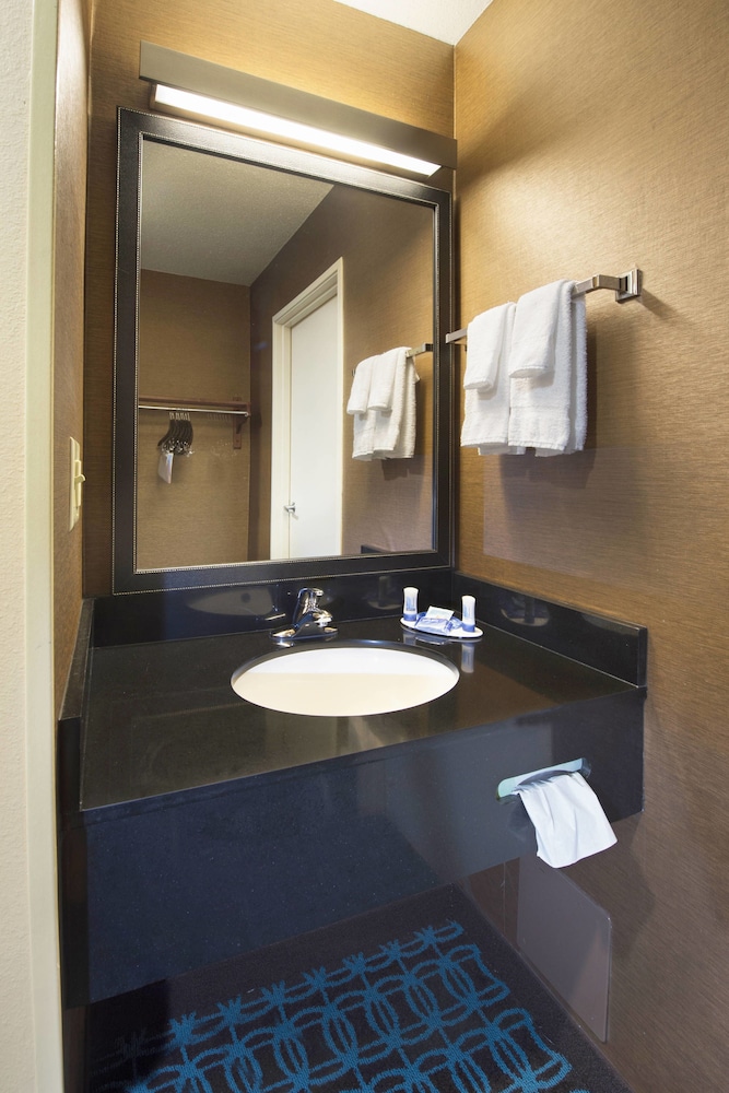 Fairfield Inn By Marriott Huntsville 9/19