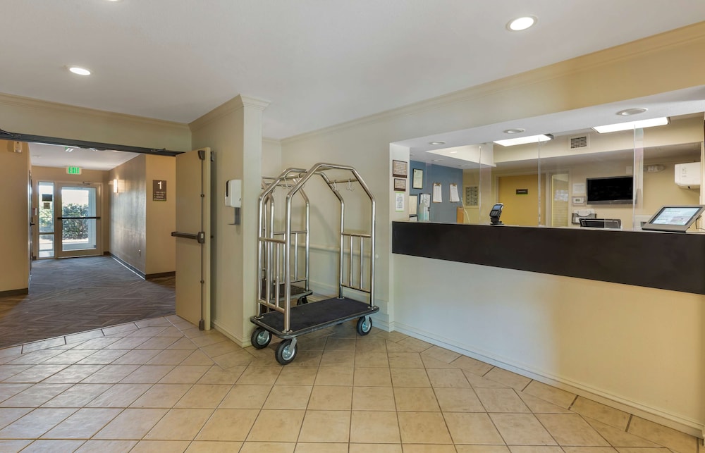 Extended Stay America - Boston - Burlington 11/77