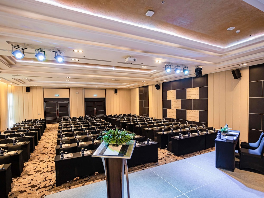 Grand Mercure Phuket Patong Hotel 129/139