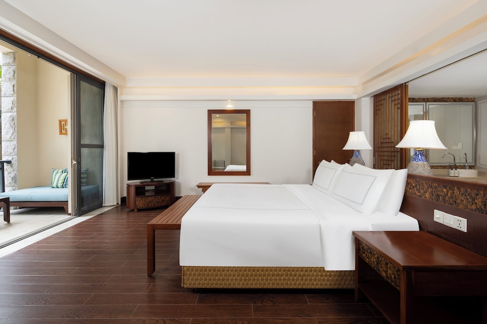 Swiss Select, King Bed