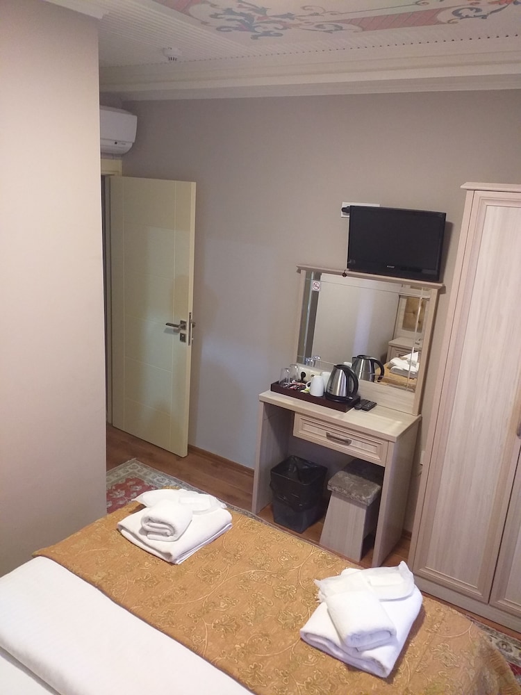 Sultans Royal Hotel 41/50