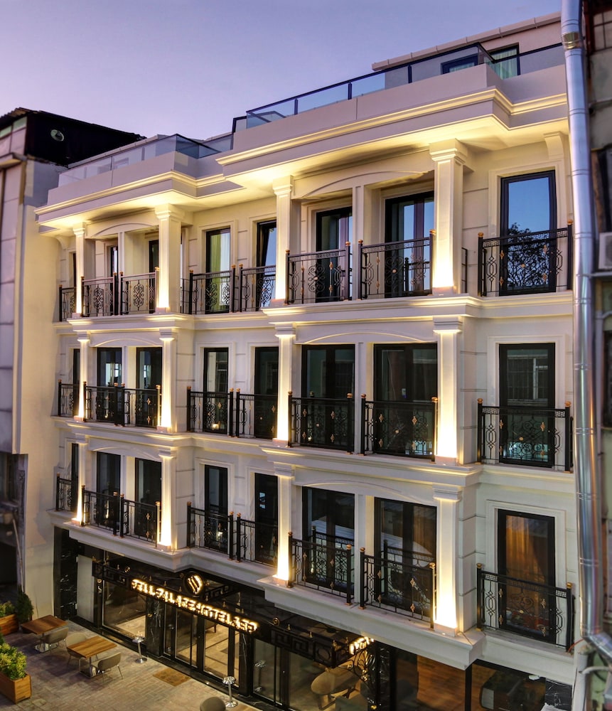 Pell Palace Hotel and Spa 2/50
