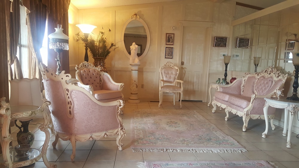 Shady Lady Bed & Breakfast 28/61