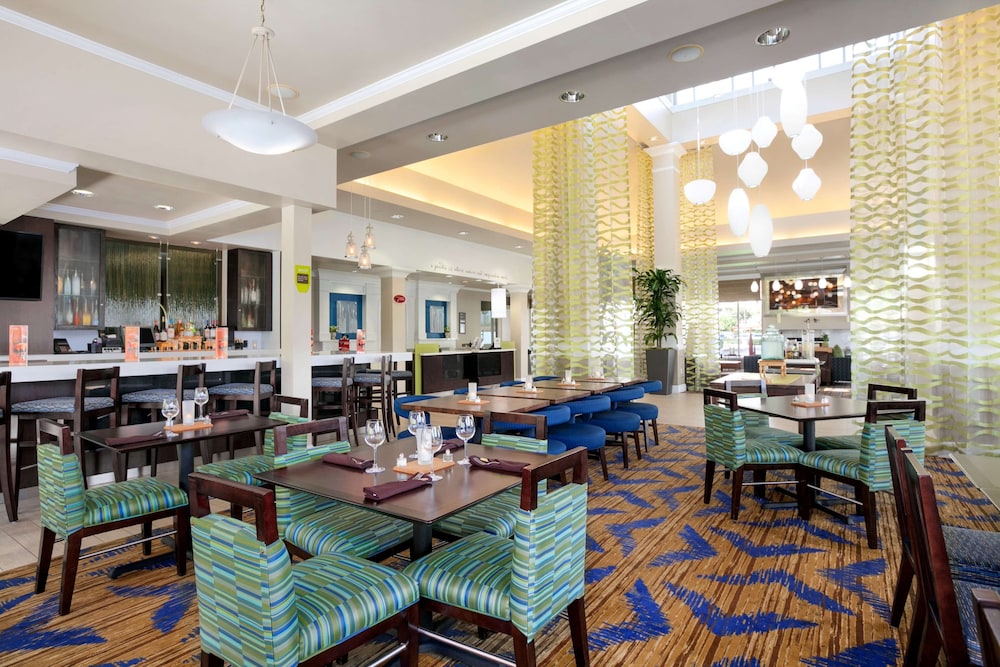 Hilton Garden Inn Anaheim Garden Grove 26/41