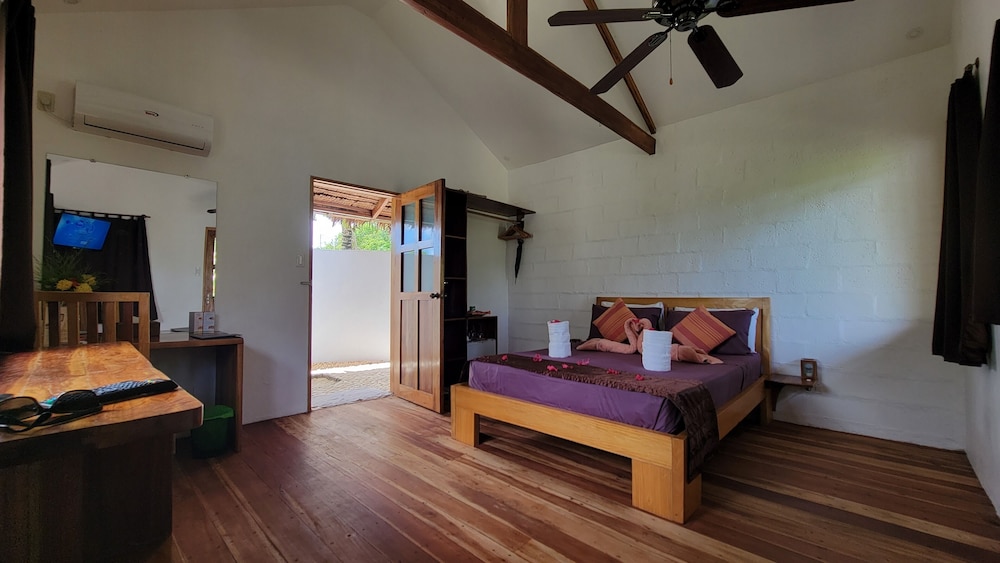 Kawayan Holiday Resort 5/50