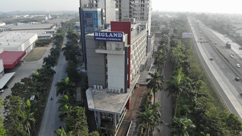 Bigland Sentul酒店and会议ex Olympic Renotel Sentul(Bigland Sentul Hotel and Convention (ex Olympic Renotel Sentul))(Bigland Sentul Hotel and Convention (ex Olympic Renotel Sentul)) 图片1