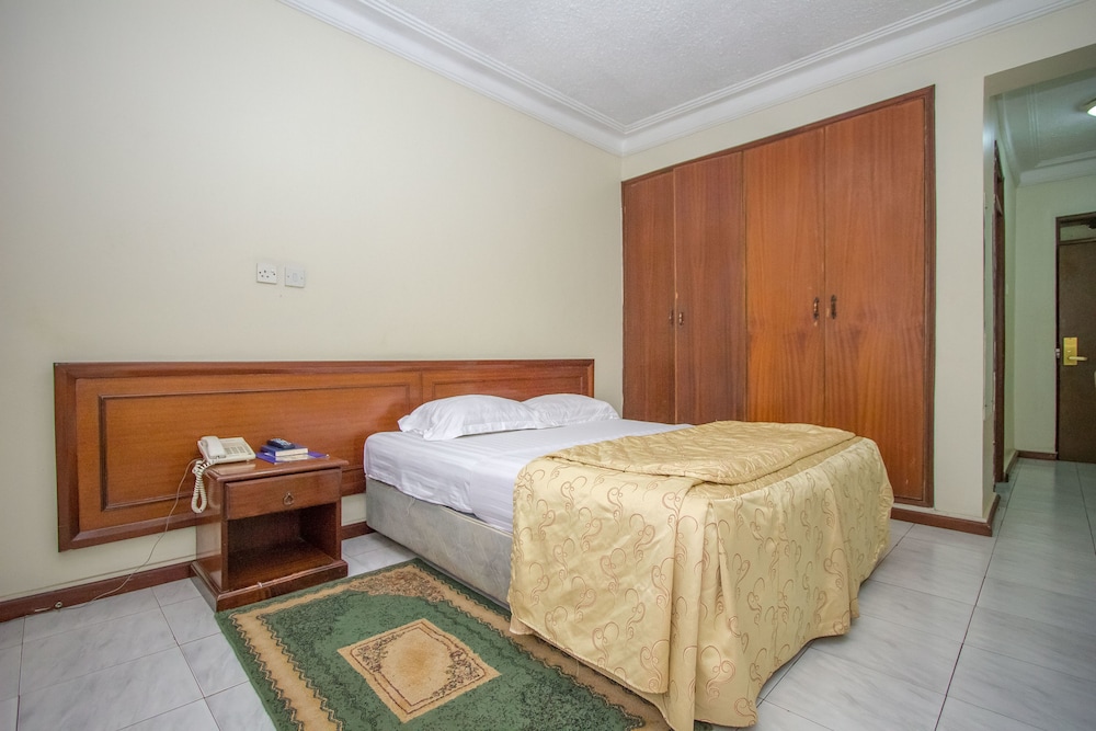 Holiday Express Hotel 30/74