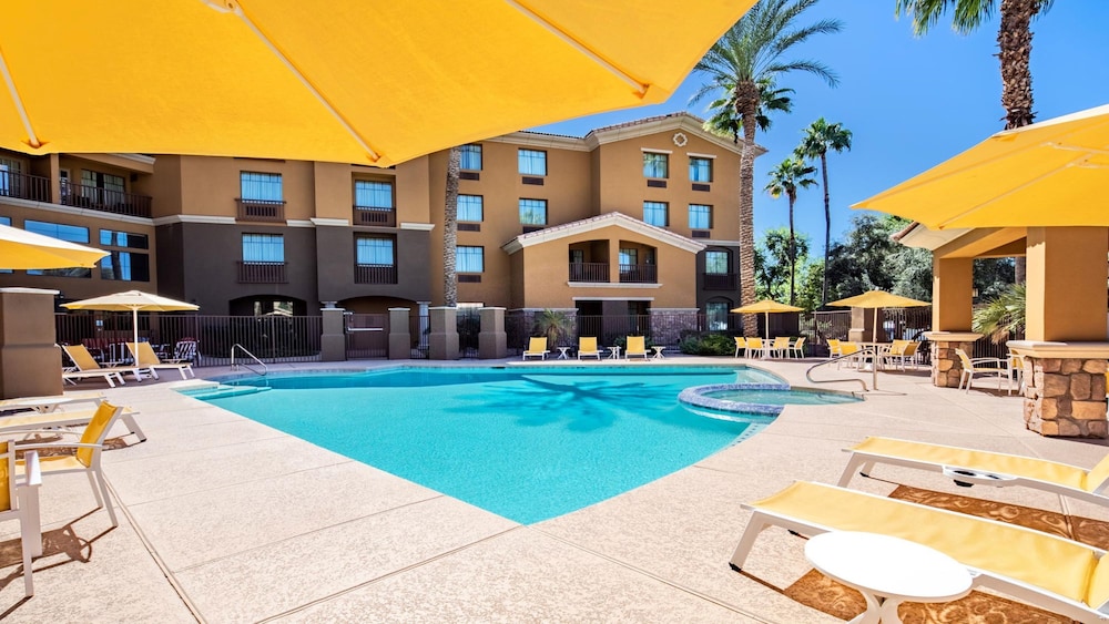 Holiday Inn Phoenix Chandler 67/70