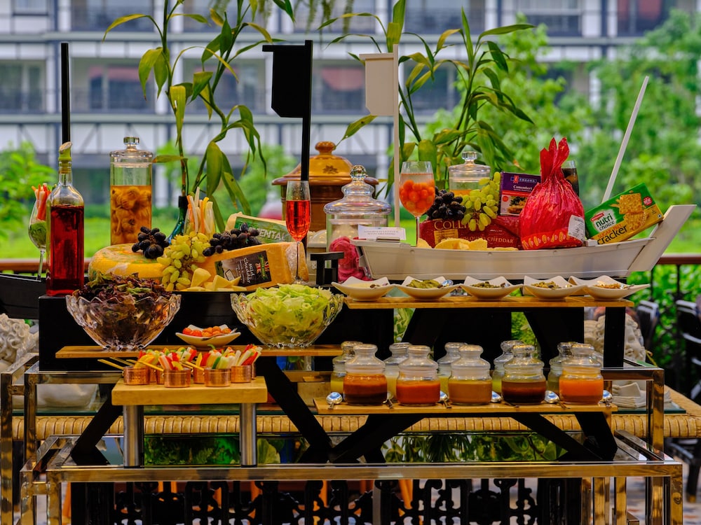 MAYFAIR Tea Resort 14/50