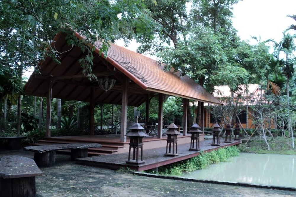 Raisailuang Resort 24/26