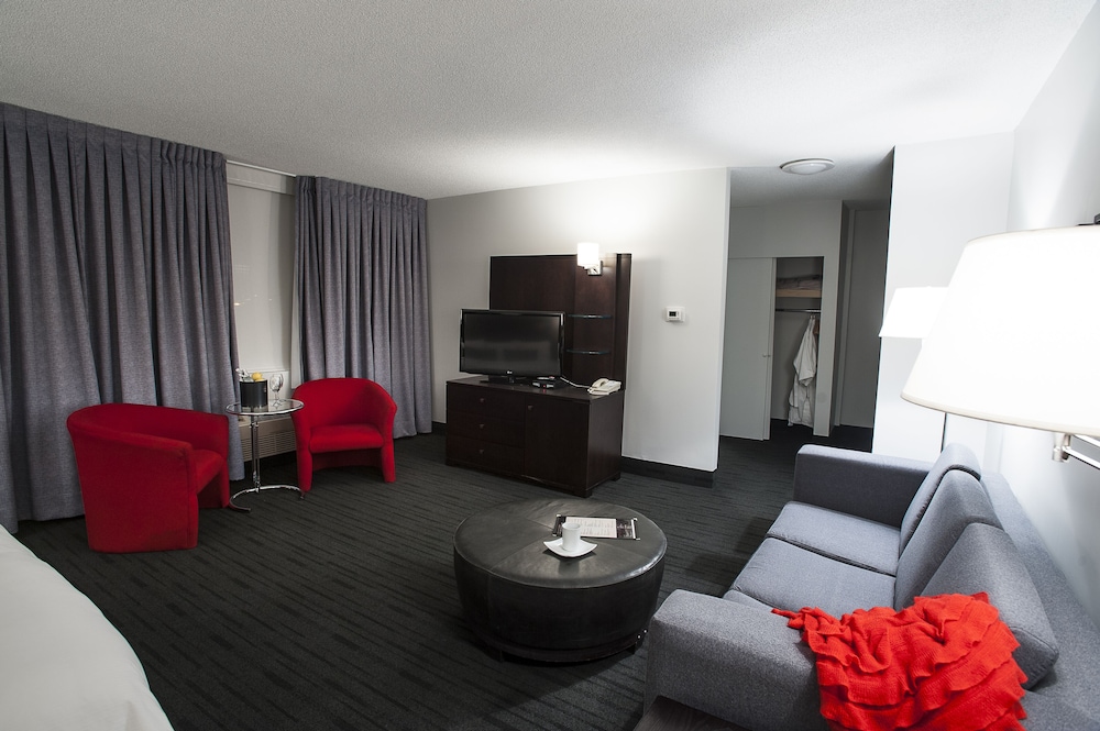 Hotel Albert Rouyn-Noranda 24/43