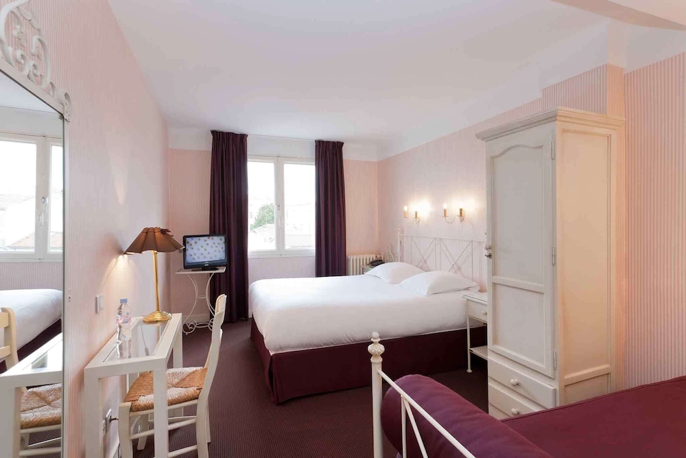 ibis Styles Niort Centre 45/61