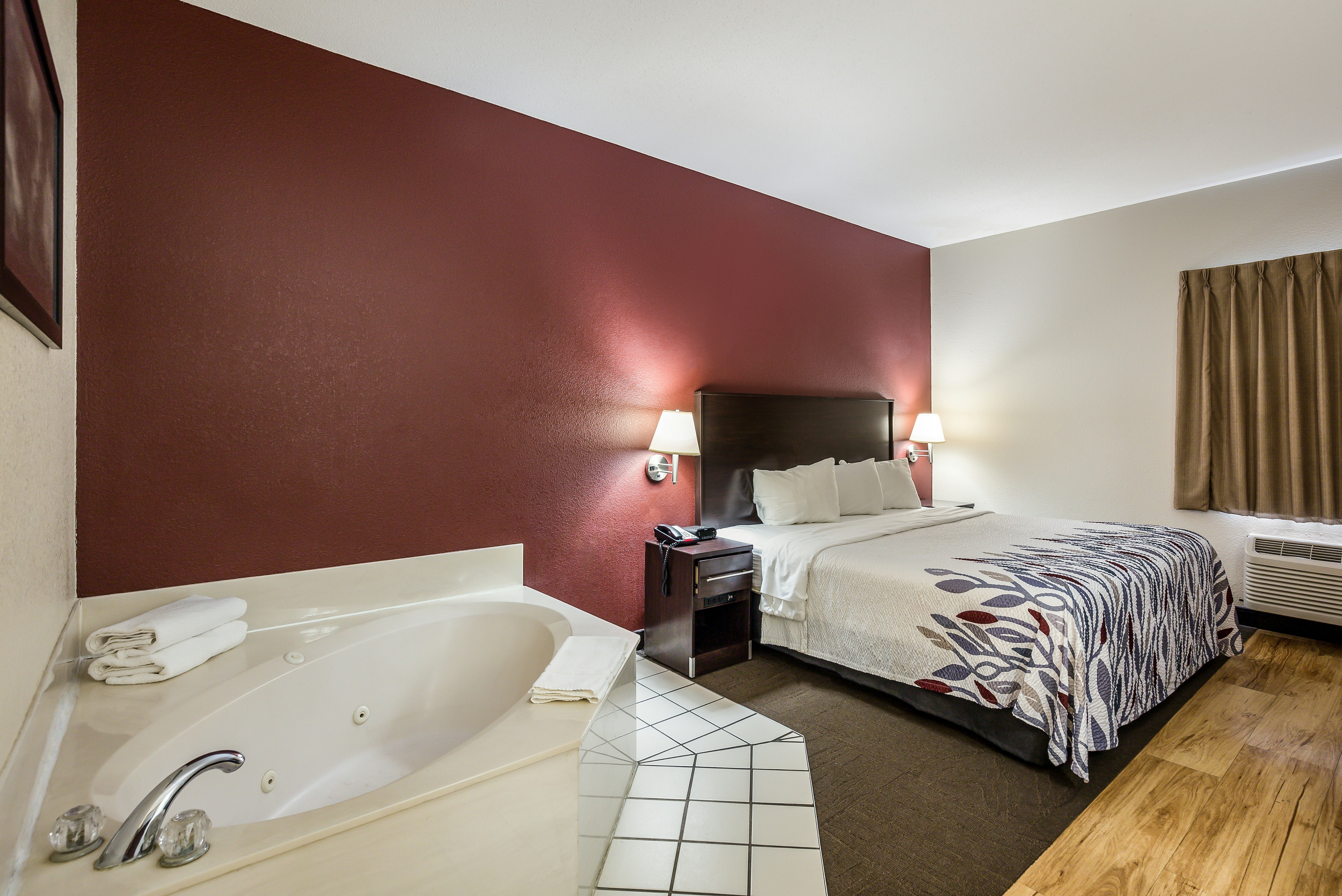 Red Roof Inn St Louis - Troy, IL 18/47