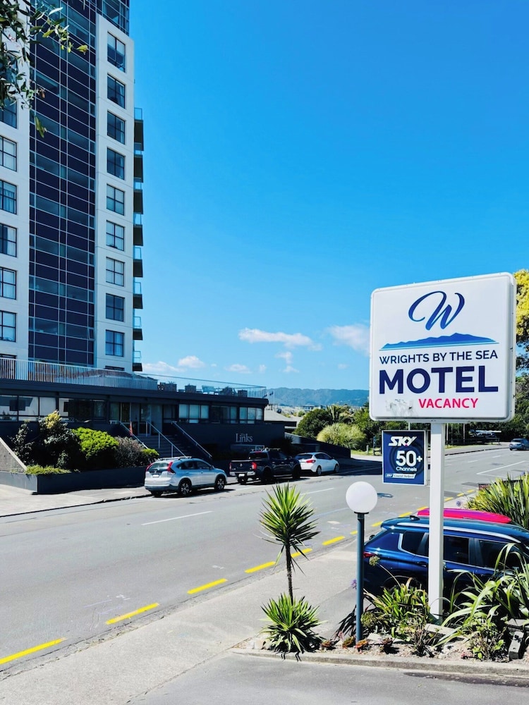 Wrights By The Sea Motel 61/68