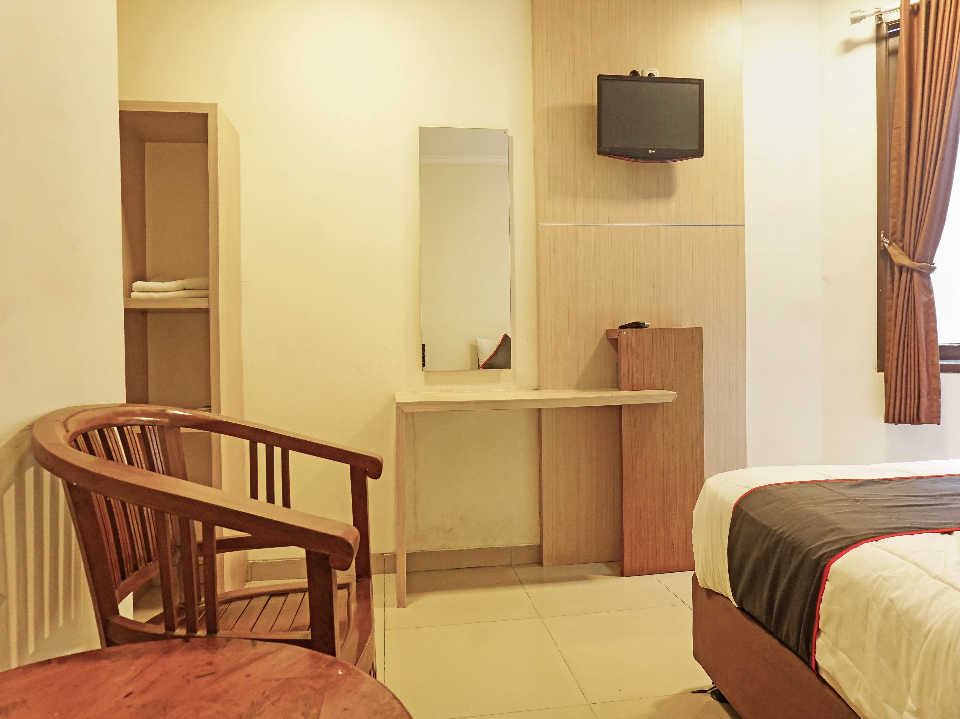 Super OYO Collection O 91409 Hotel Fiducia Otista 153 - 157 25/39