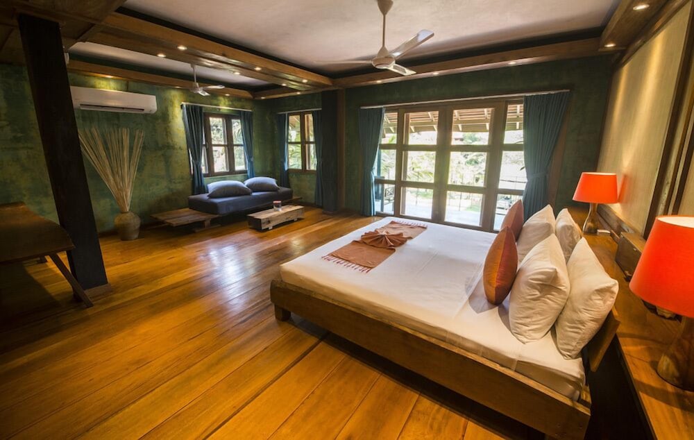 Deluxe, King Bed, Resort View, Balcony