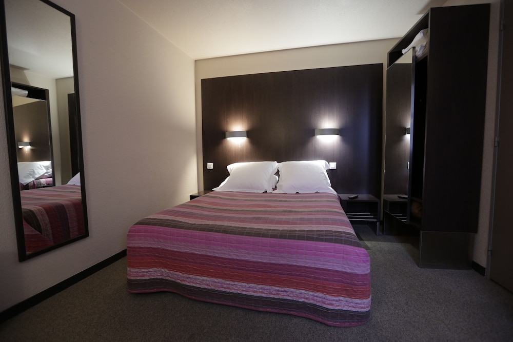 Hotel Au Petit Caporal 10/50