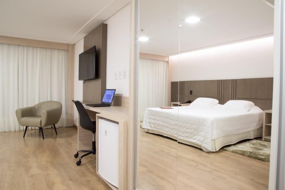 Mogano Hotel 10/61