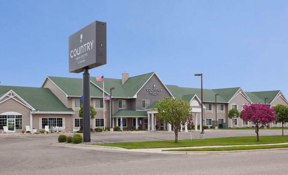 Country Inn Suites By Radisson Willmar Mn 34/39