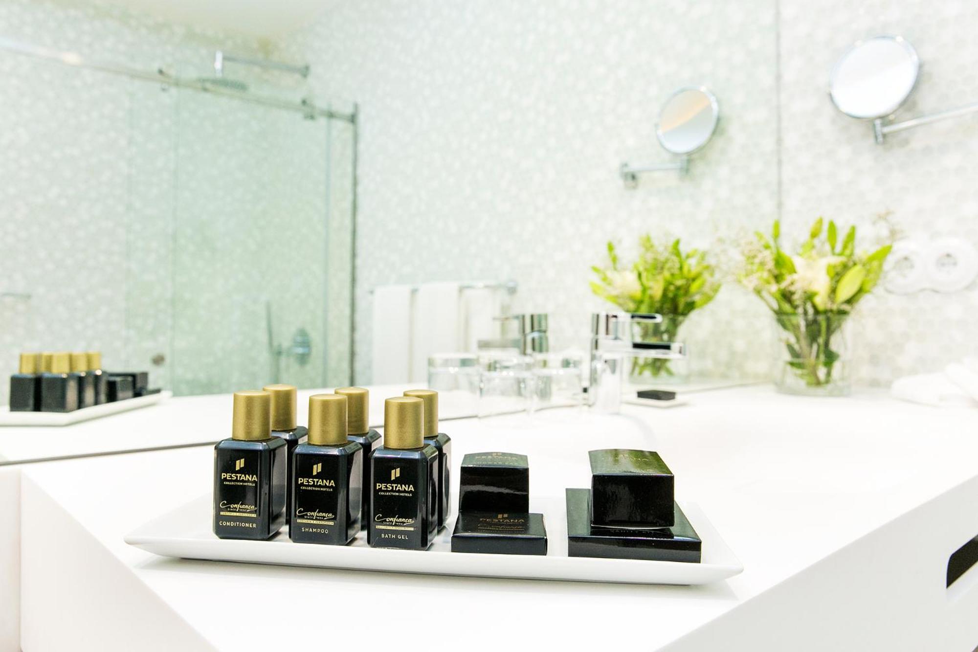 Best Western Premier The Blake Paris Gare Saint Lazare