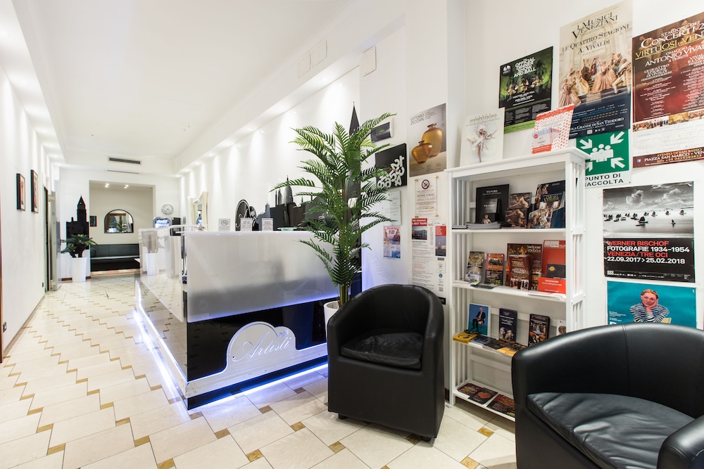 HOTEL AGLI ARTISTI 15/32