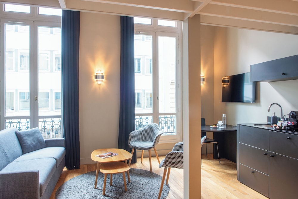 Suites Et Hotel Helzear Etoile 45/56