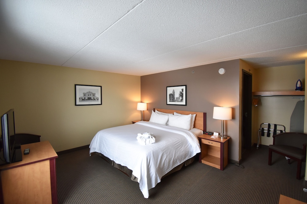 Canad Inns Destination Centre Brandon 7/51