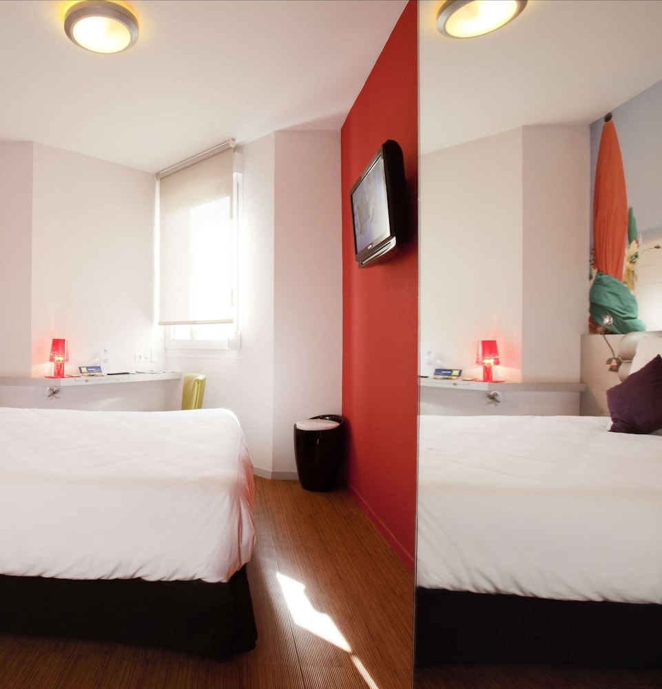 Ibis Styles Saint-Brieuc Gare Centre 10/54