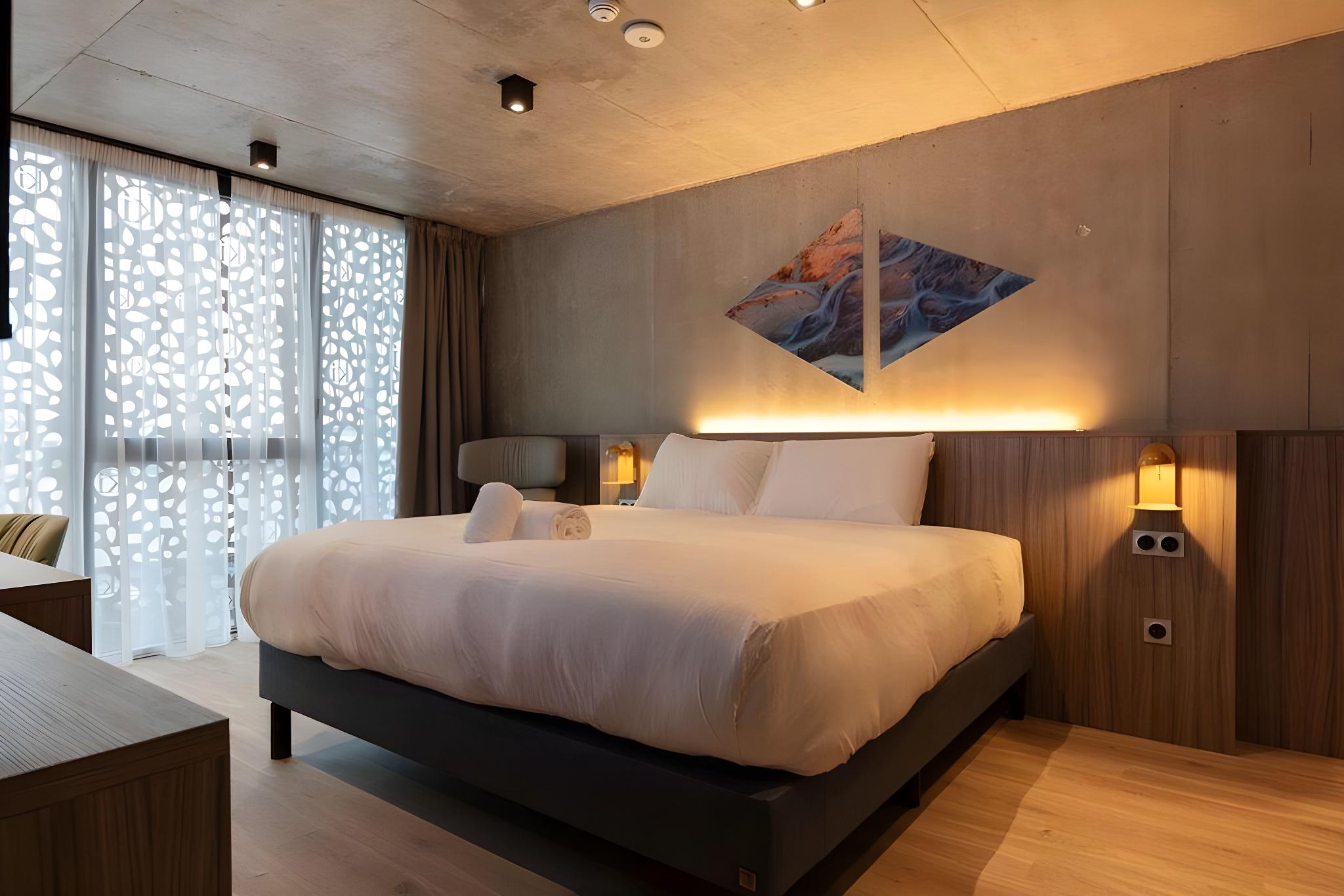 Junior Suite, Pool Access