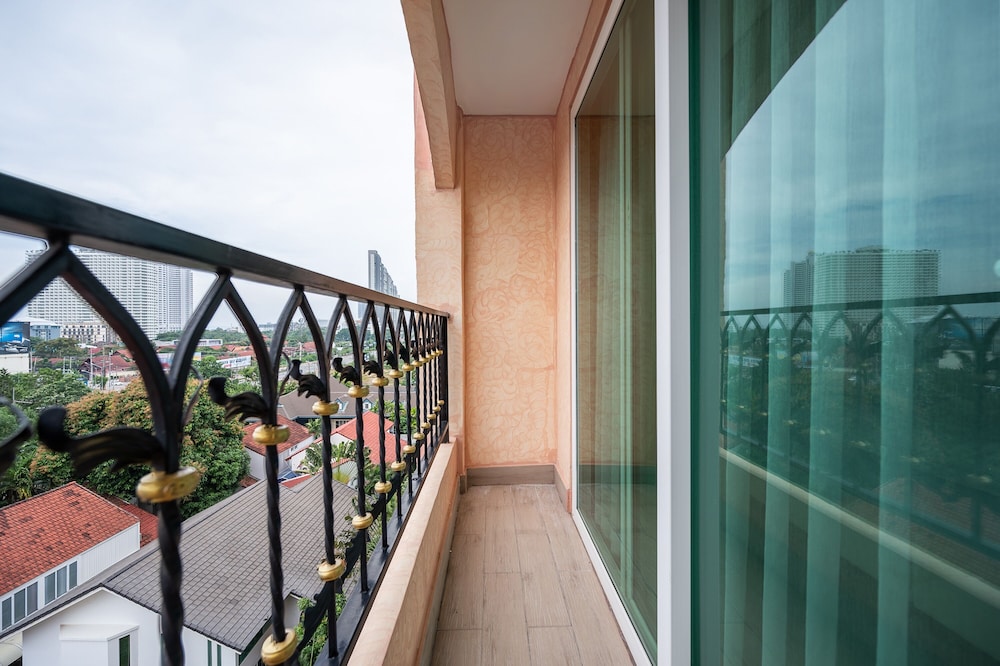 Sonia Residence Pattaya 18/50
