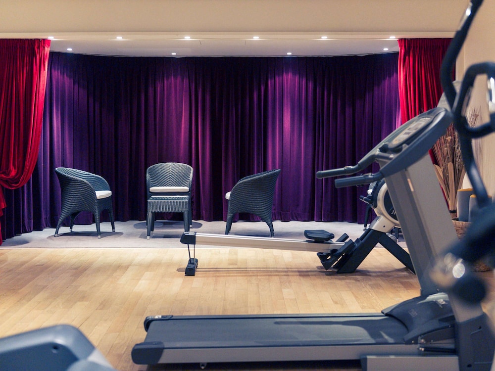 Mercure Maurepas Saint Quentin 55/70