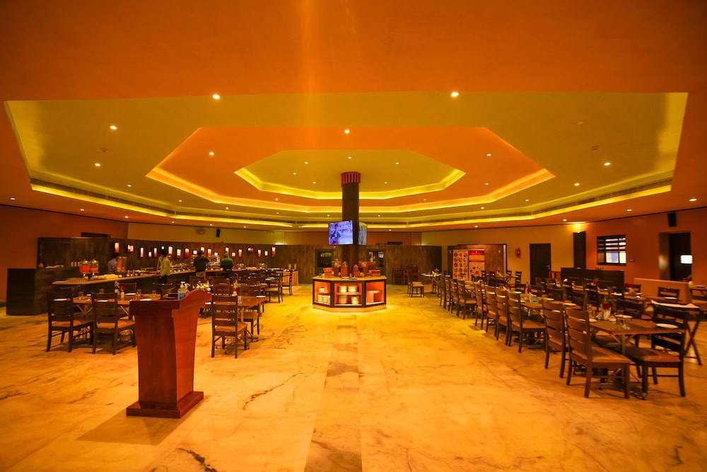 Sun Hotel & Resort 36/50