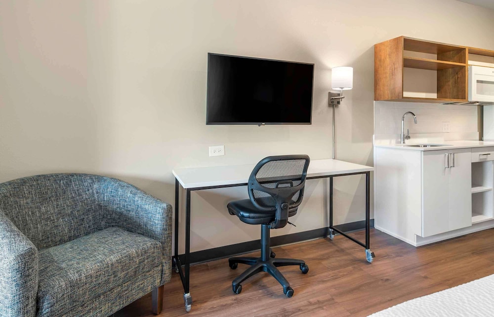 Extended Stay America Suites- Atlanta - McDonough 18/30