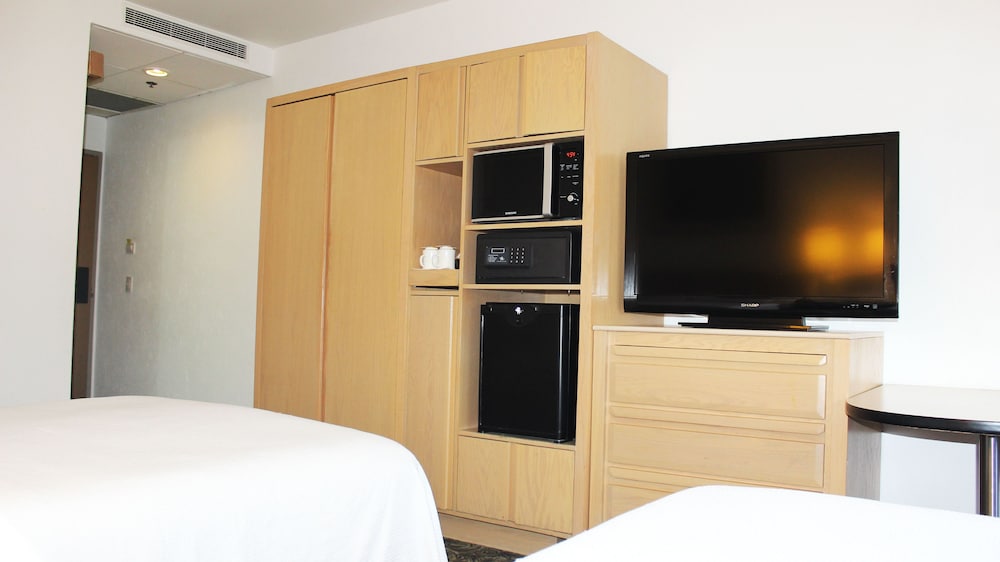 Hotel Monterrey Macroplaza 53/60