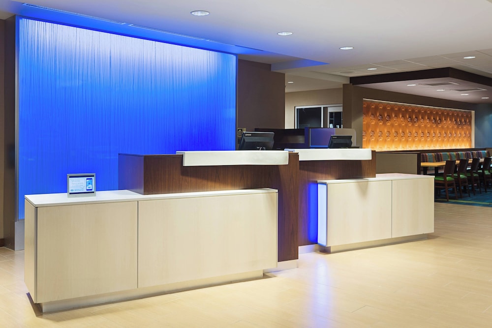 Lobby at Fairfield Inn And Suites By Marriott Belle Vernon, BELLE VERNON - PA