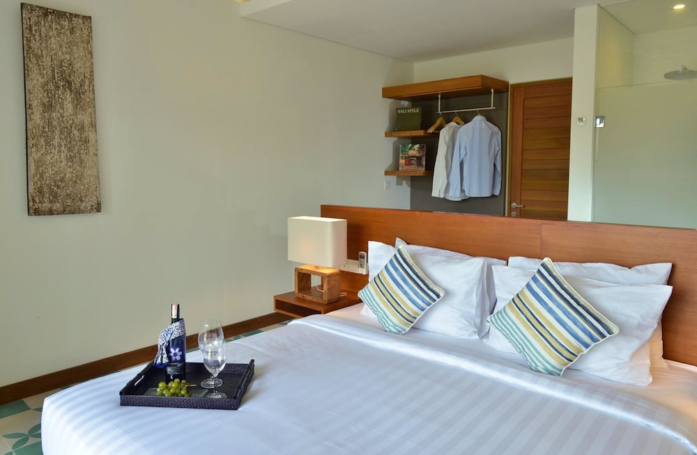 The Open House Bali 4/50