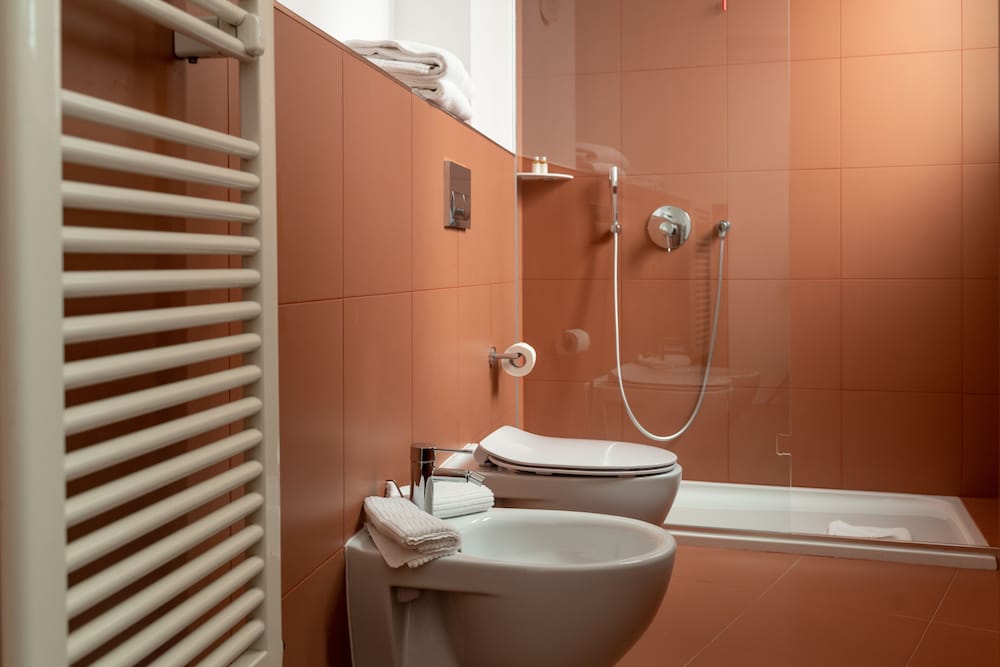 9 Hotel Cesari 32/85